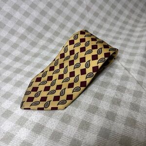 BROOKS BROTHERS Makers Men's 100% Silk Necktie USA Designer PAISLEY Red/Blue GUC